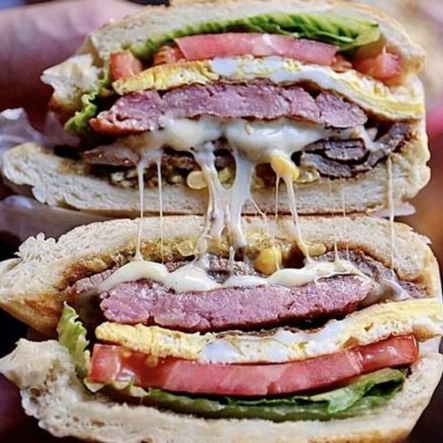 X Tudo Burger.