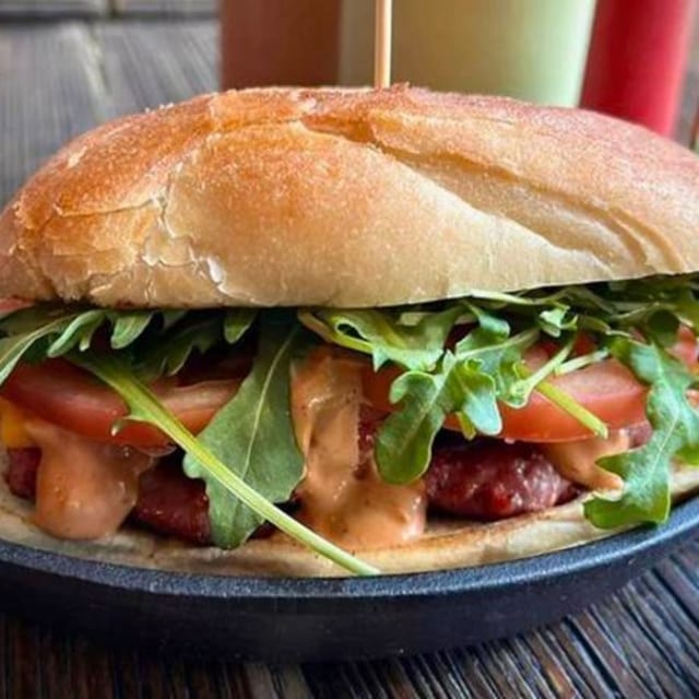Pirata Sandwich - Sausage & Cheddar.